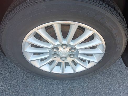 Used 2012 Buick Enclave Leather w/ Trailering Provision Package FWD image 8
