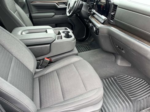 Used 2023 Chevrolet Silverado 1500 LT AWD/4WD image 22