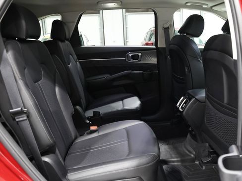 Used 2022 Kia Sorento SX image 31