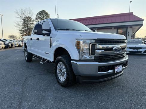 Used 2018 Ford F250 XLT image 3