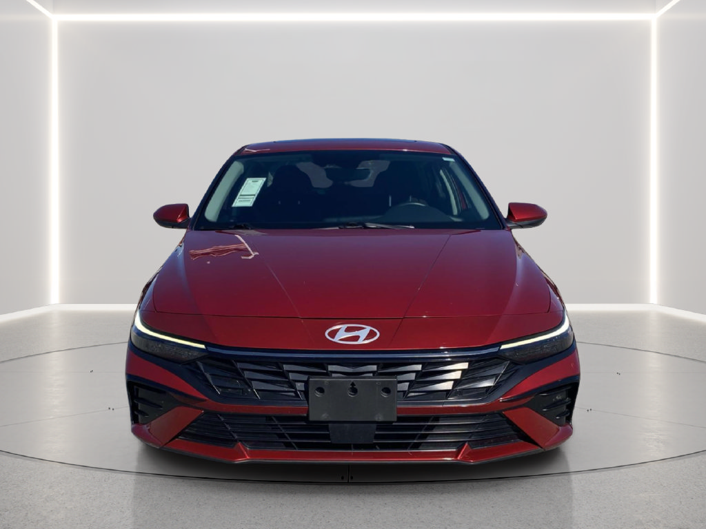 Used 2025 Hyundai Elantra SEL FWD image 7