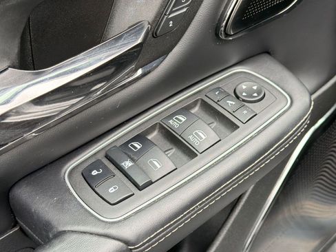 Used 2022 RAM 1500 Limited AWD/4WD image 17