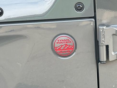 Used 2019 Jeep Wrangler Unlimited Rubicon image 36