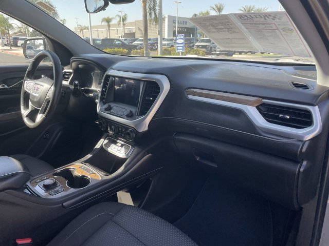 Used 2021 GMC Acadia SLE w/ Driver Convenience Package FWD image 28