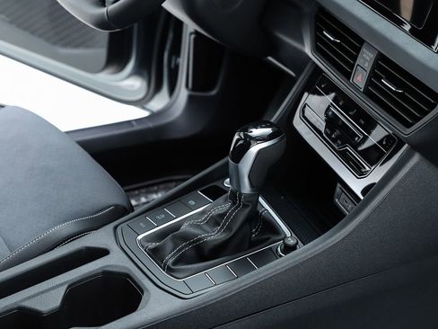 New 2026 Volkswagen Jetta SE image 70