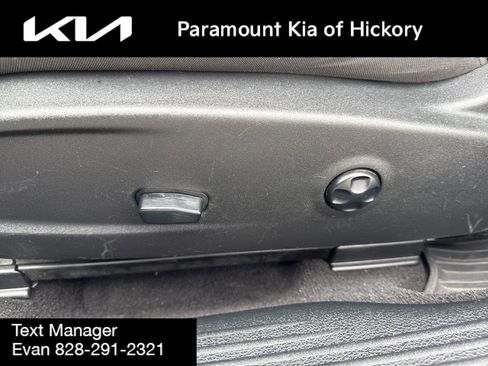 Used 2019 Dodge Challenger R/T image 16