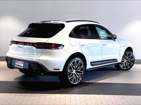 New 2026 Porsche Macan AWD/4WD image 7