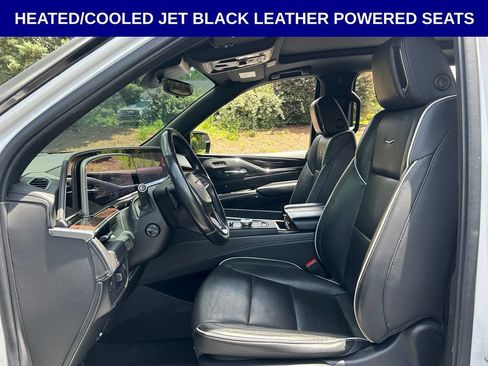Used 2021 Cadillac Escalade ESV Premium Luxury w/ Performance Package RWD image 4