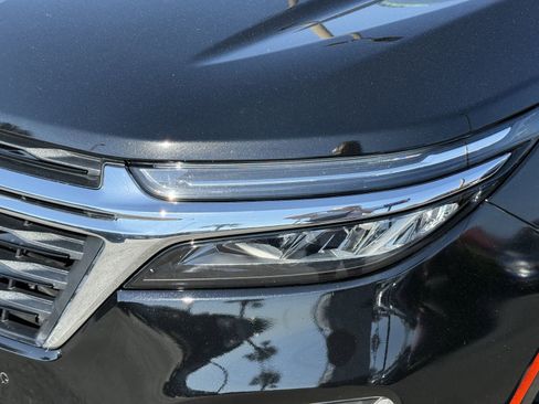 Used 2024 Chevrolet Equinox LT image 6