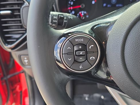 Certified 2022 Kia Soul X-Line FWD image 30