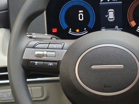 New 2026 Hyundai Tucson SEL image 16