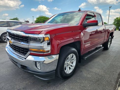 Used 2018 Chevrolet Silverado 1500 LT w/ All Star Edition AWD/4WD image 8