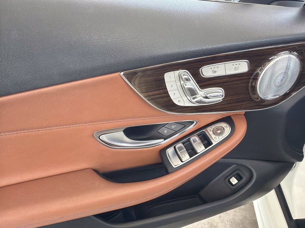 Used 2019 Mercedes-Benz C 300 4MATIC Cabriolet image 10