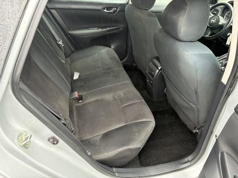Used 2019 Nissan Sentra S image 14