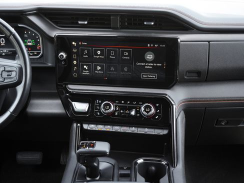 Used 2023 GMC Sierra 1500 AT4 w/ AT4 Premium Package AWD/4WD image 31
