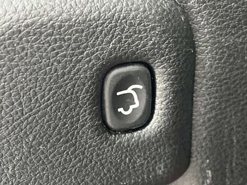 Used 2023 Dodge Durango GT image 11