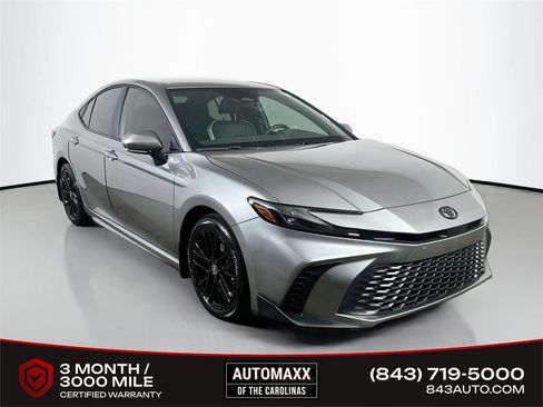 Used 2026 Toyota Camry SE w/ Convenience Package FWD image 1