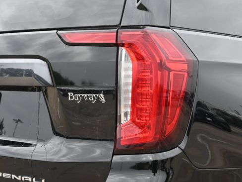 Used 2024 GMC Yukon XL Denali Ultimate AWD/4WD image 21