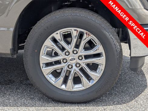 New 2025 Ford F150 Lariat w/ Equipment Group 502A High image 29