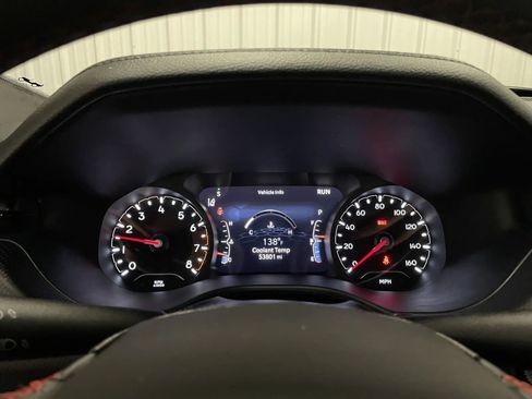 Used 2025 Jeep Compass Trailhawk AWD/4WD image 26