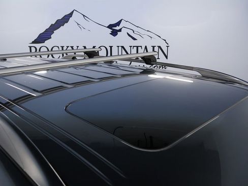 Used 2020 Nissan Armada SL w/ Premium Package image 11