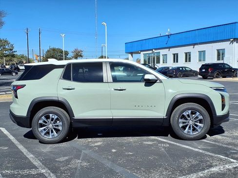 New 2026 Chevrolet Equinox LT w/ Convenience Package II image 3