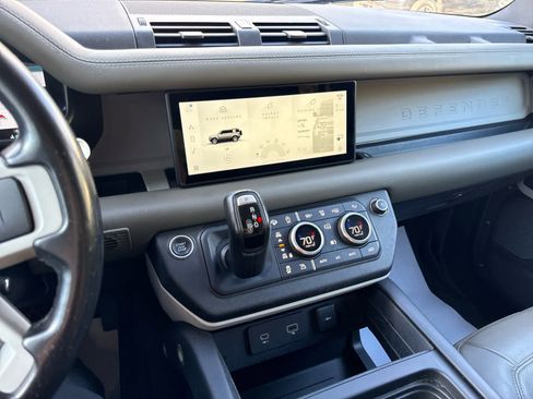 Used 2020 Land Rover Defender 110 HSE image 15