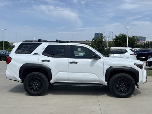 Used 2025 Toyota 4Runner TRD Off-Road Premium w/ Tow Technology Package AWD/4WD image 3