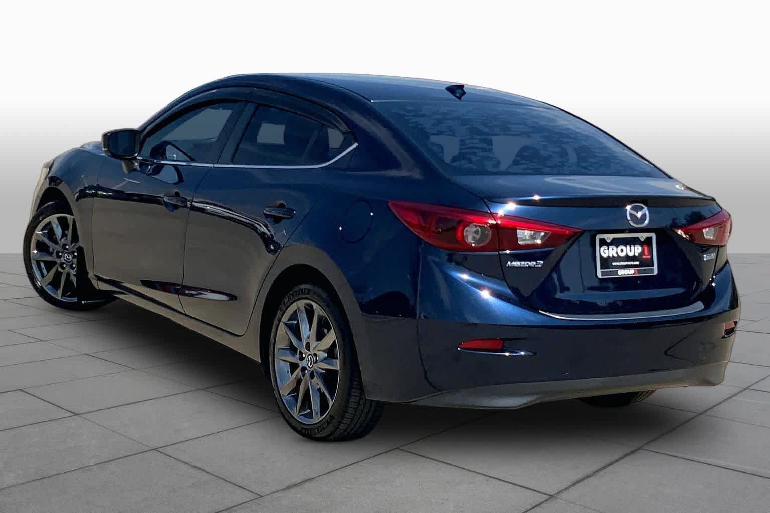 Used 2018 MAZDA MAZDA3 Grand Touring FWD image 10
