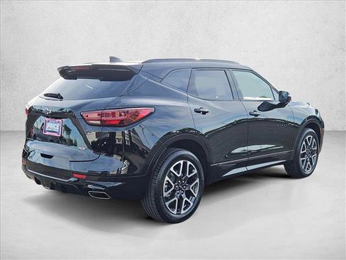 Used 2024 Chevrolet Blazer RS w/ Enhanced Convenience Package image 5