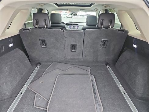 Used 2017 Cadillac XT5 Luxury image 27