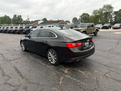 Used 2017 Chevrolet Malibu Premier w/ Premier Sun and Wheel Package FWD image 5