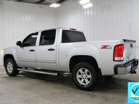Used 2013 GMC Sierra 1500 SLE w/ Power Tech Package image 4