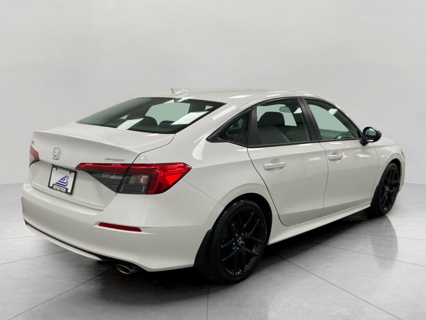 Used 2023 Honda Civic Sport image 4
