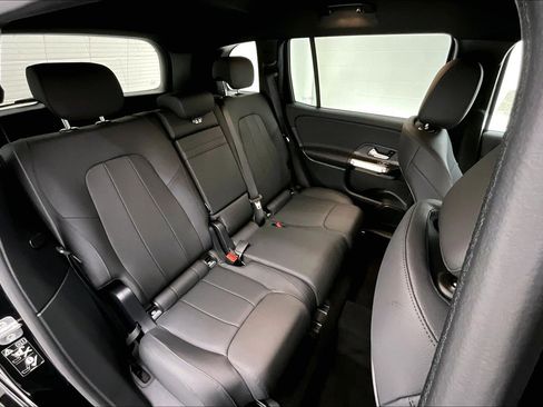 Used 2026 Mercedes-Benz GLB 250 image 16