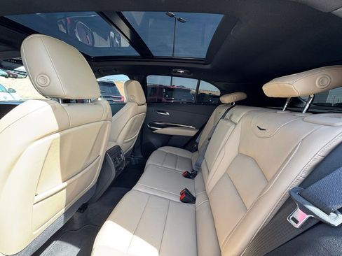 Used 2025 Cadillac XT4 Premium Luxury w/ Technology Package image 2