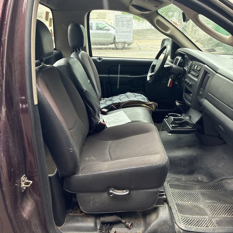 Used 2004 Dodge Ram 1500 Truck ST RWD image 36