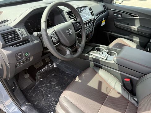 New 2026 Honda Ridgeline Black Edition image 12