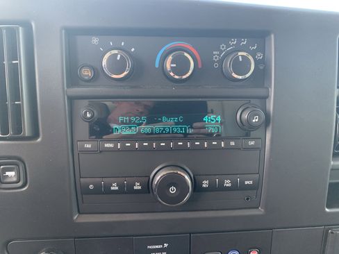 New 2025 GMC Savana 3500 w/ Power Convenience Package RWD image 35