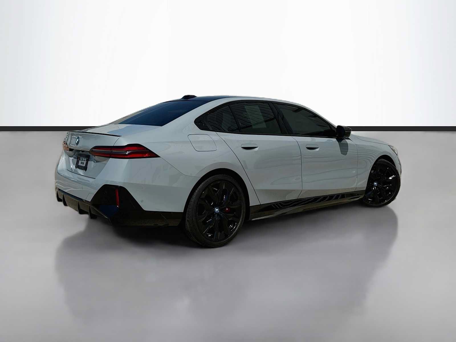 Used 2024 BMW i5 M60 w/ Premium Package AWD/4WD image 3