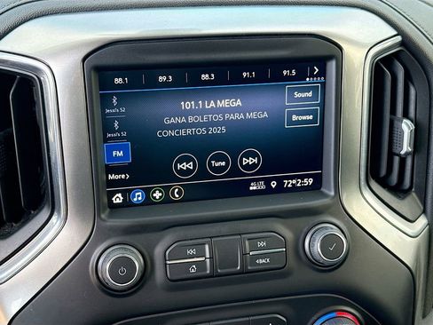 Used 2021 Chevrolet Silverado 2500 LT w/ Convenience Package image 29