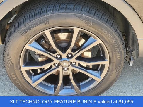 Used 2017 Ford Explorer XLT w/ Equipment Group 202A FWD image 7