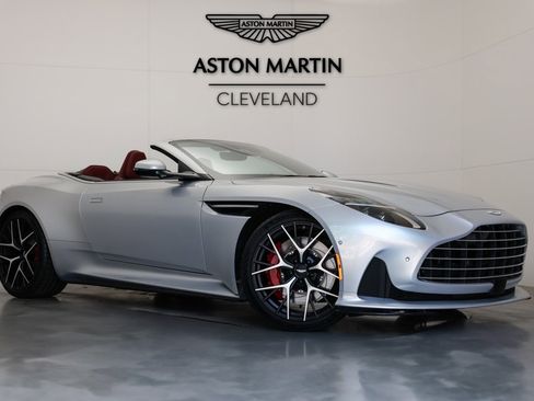 Used 2025 Aston Martin DB12 Volante image 1