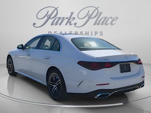 Used 2026 Mercedes-Benz E 350 Sedan image 3