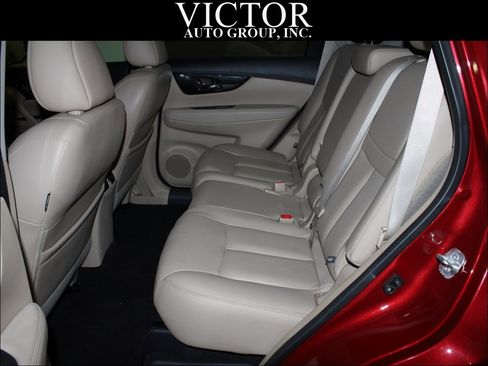 Used 2018 Nissan Rogue SL w/ Premium Package image 27