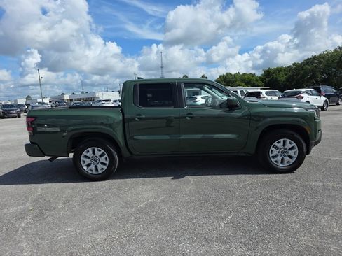 Used 2024 Nissan Frontier SV w/ SV Convenience Package RWD image 9