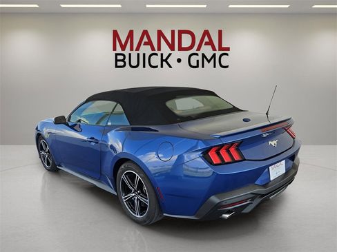 Used 2024 Ford Mustang Premium image 9