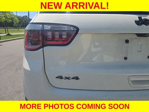 Used 2020 Jeep Compass Latitude AWD/4WD image 8