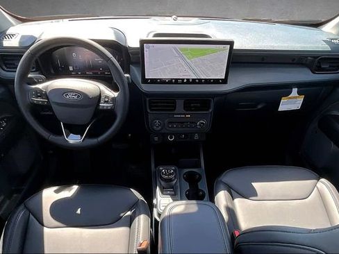 New 2025 Ford Maverick Lariat w/ Black Appearance Package image 5