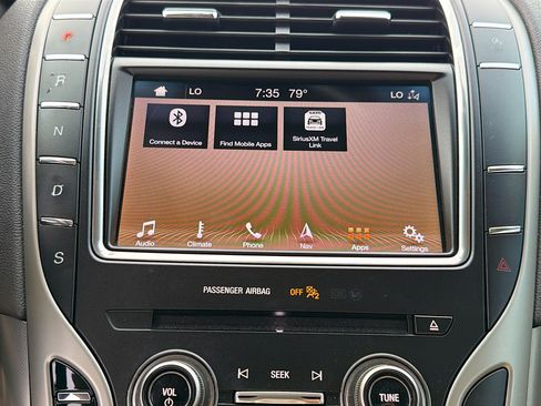 Used 2019 Lincoln Nautilus Select FWD image 28